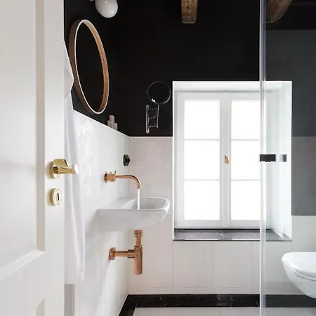 Apartmán Square 20 *