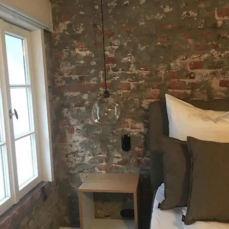 Square 20 Дюссельдорф