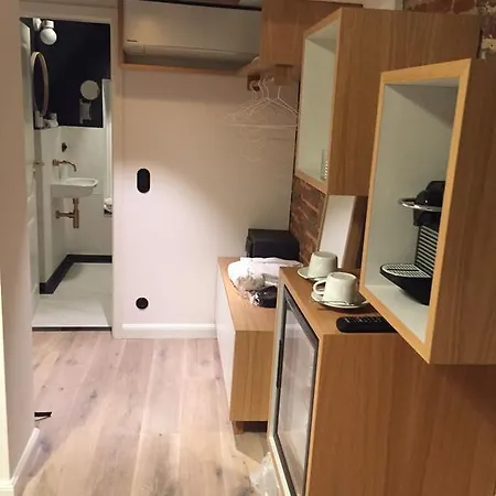 Square 20 * Дюссельдорф